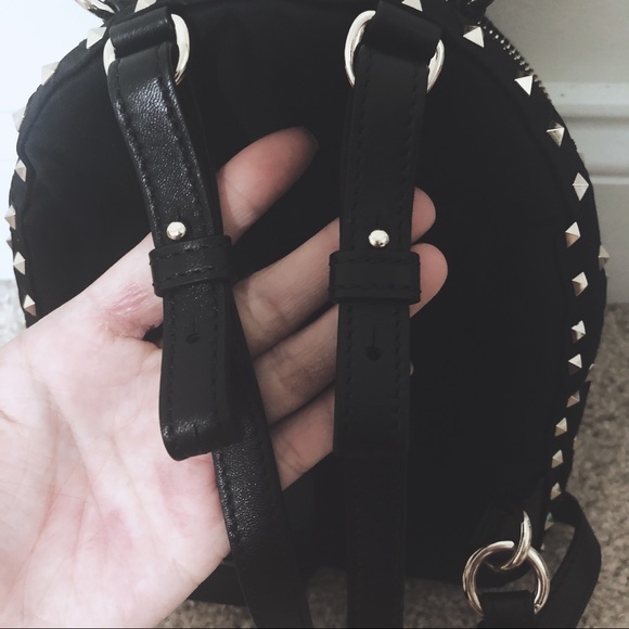 (Sold)Valentino mini quilted rockstud backpack - Picture 3 of 7